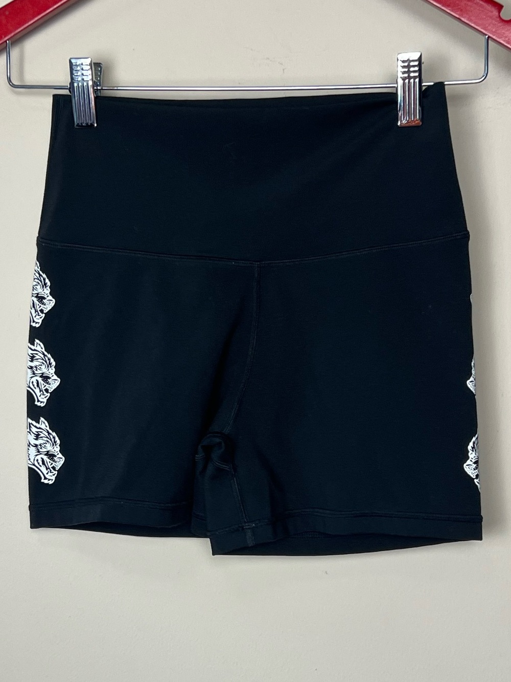 Darc Sport She Wolves Seamless Active Shorts Size S